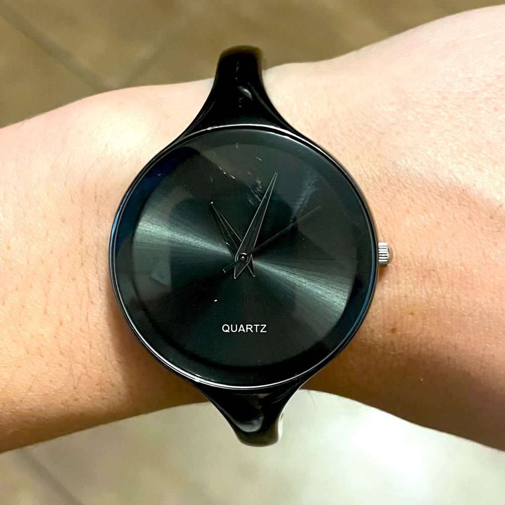 🎉3/$20 Black women’s quartz watch